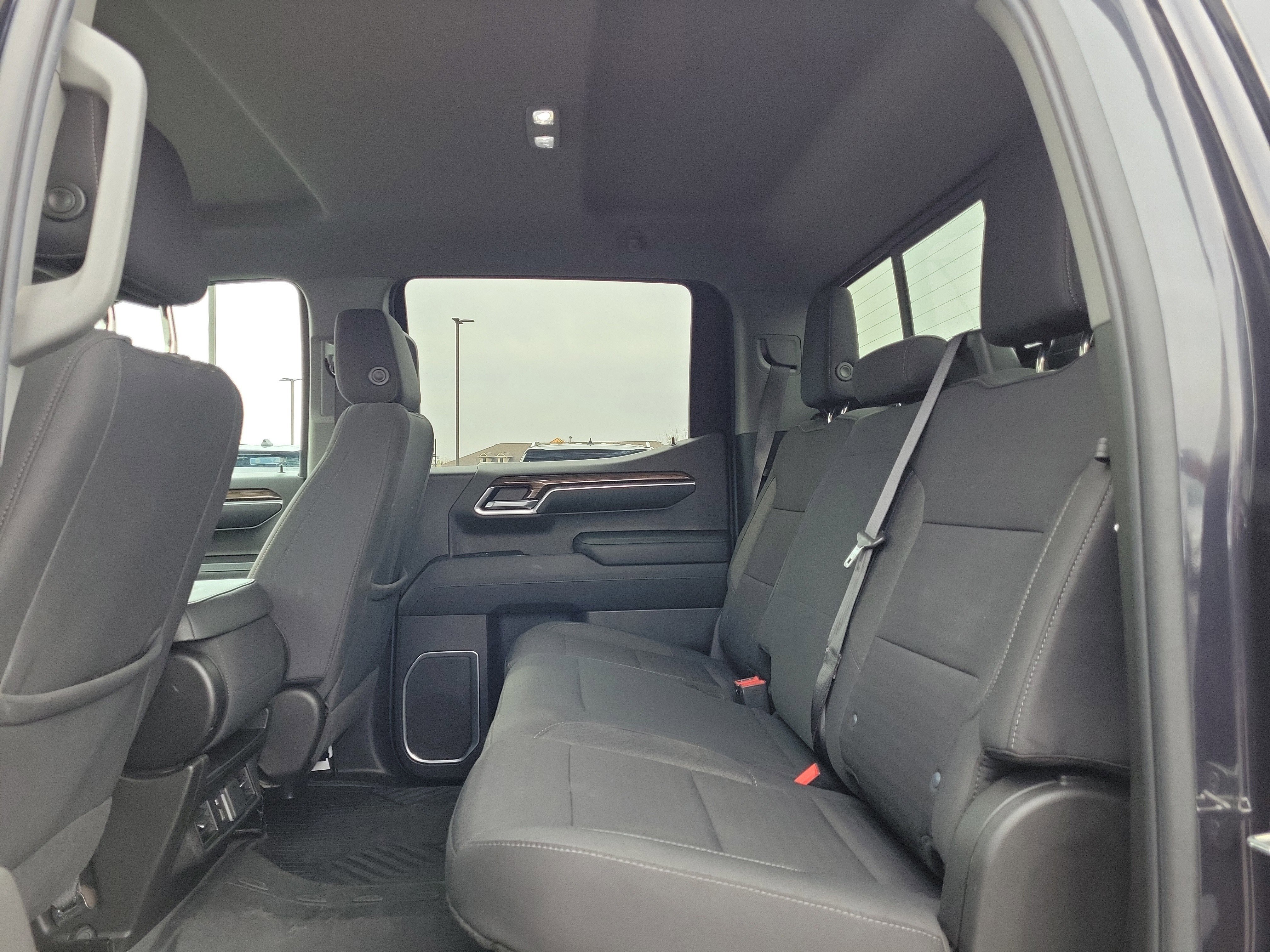 Used 2022 Chevrolet Silverado 1500 LT image 10