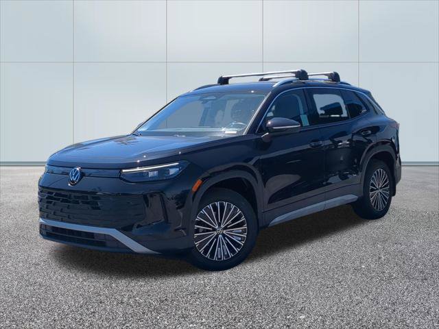Certified 2025 Volkswagen Tiguan S FWD image 1