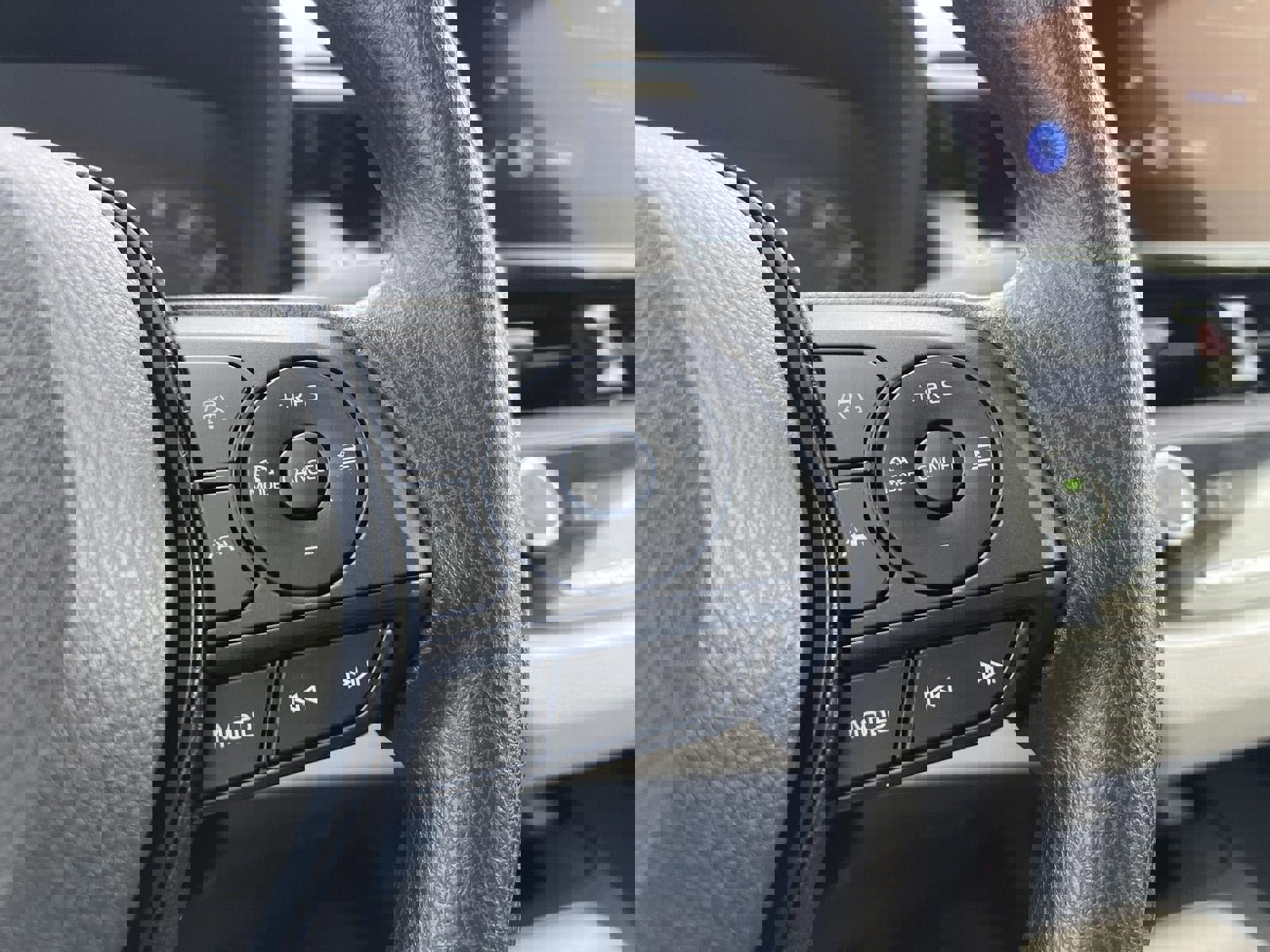 Used 2025 Toyota Corolla LE w/ LE Premium Package image 13