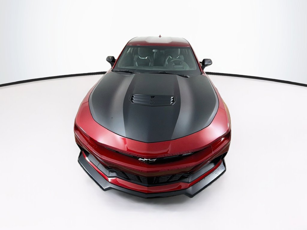 Used 2023 Chevrolet Camaro SS RWD image 2