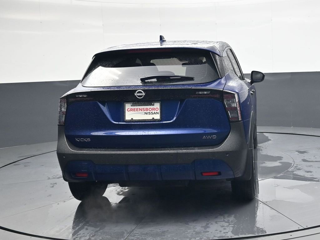 Used 2025 Nissan Kicks S image 4