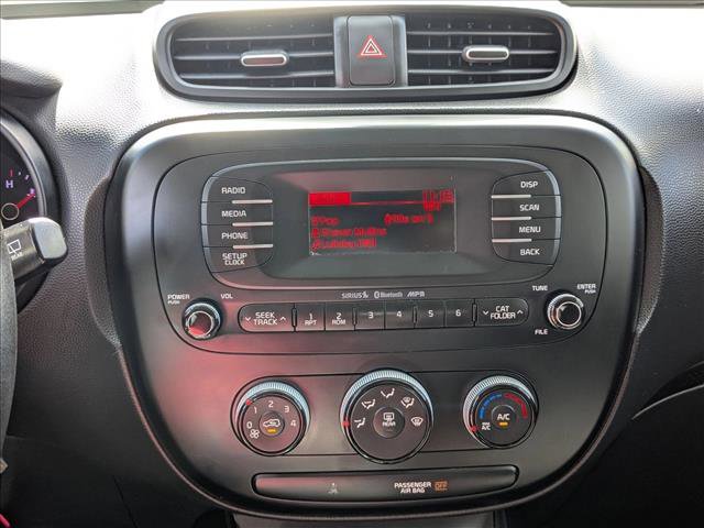 Used 2016 Kia Soul FWD image 13