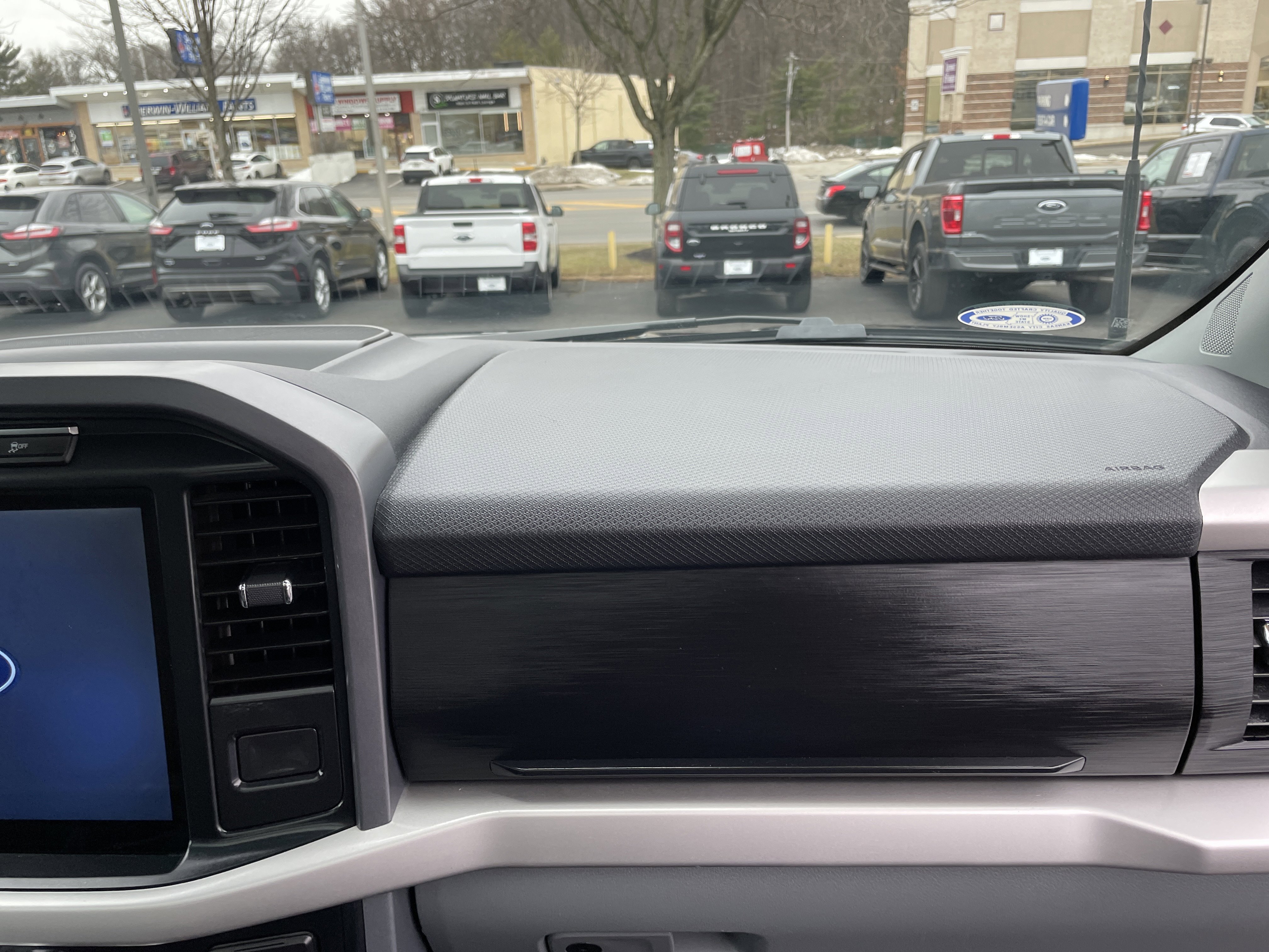 Used 2022 Ford F150 XLT w/ Equipment Group 302A High image 38