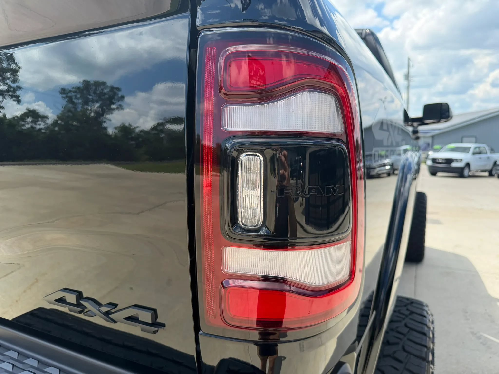 Used 2020 RAM 2500 Limited AWD/4WD image 63
