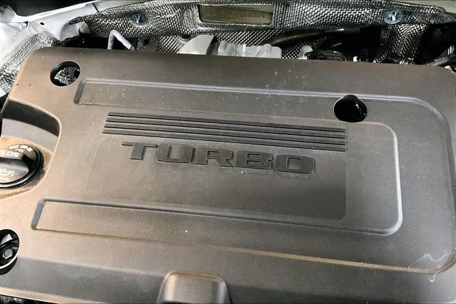 Used 2023 Buick Envision Essence image 31