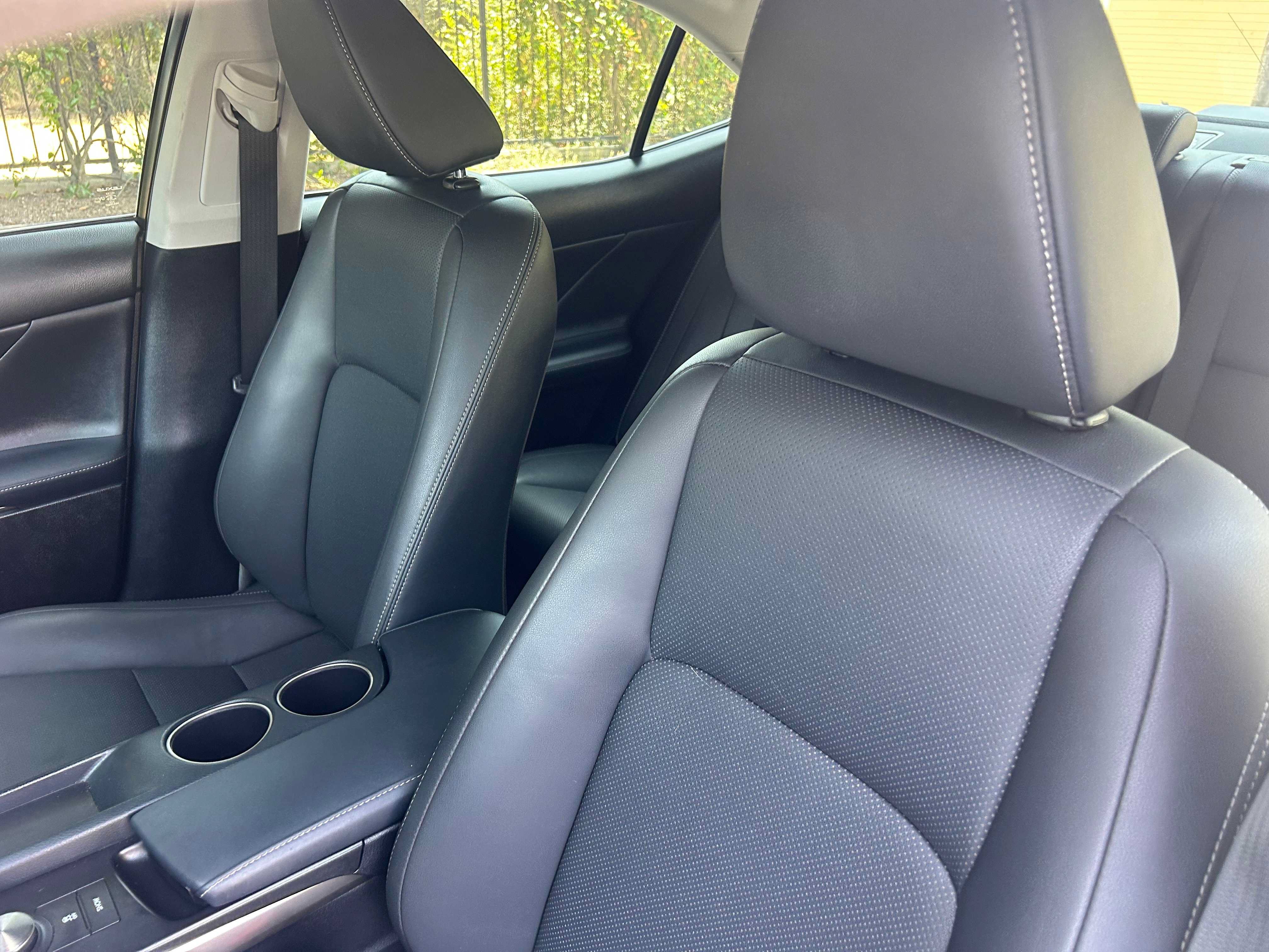 Used 2016 Lexus IS 200t RWD image 18