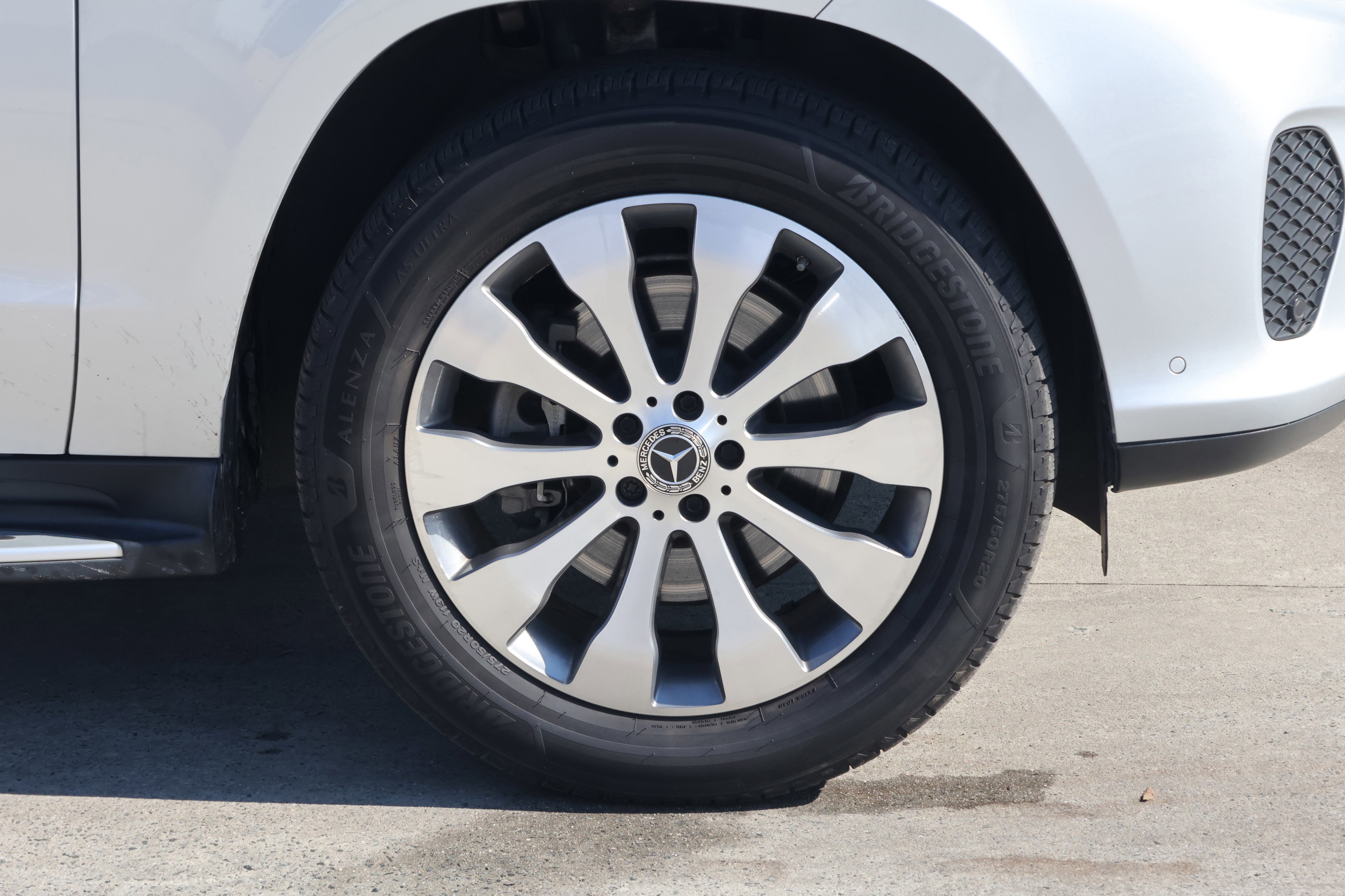 Used 2019 Mercedes-Benz GLS 450 4MATIC image 11