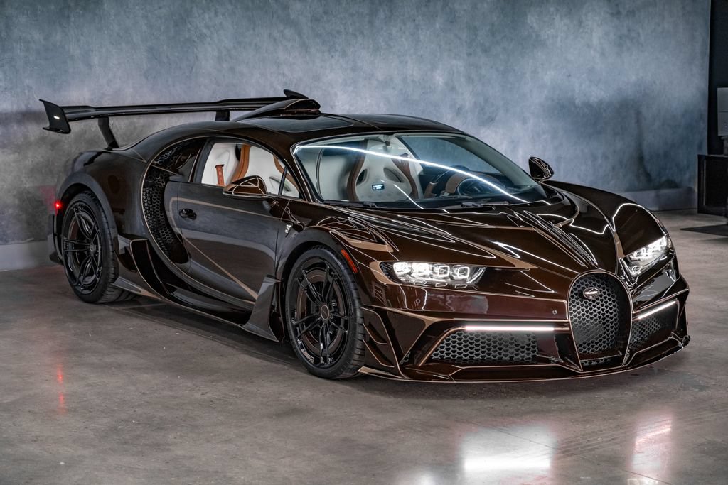 Used 2020 Bugatti Chiron AWD/4WD image 1