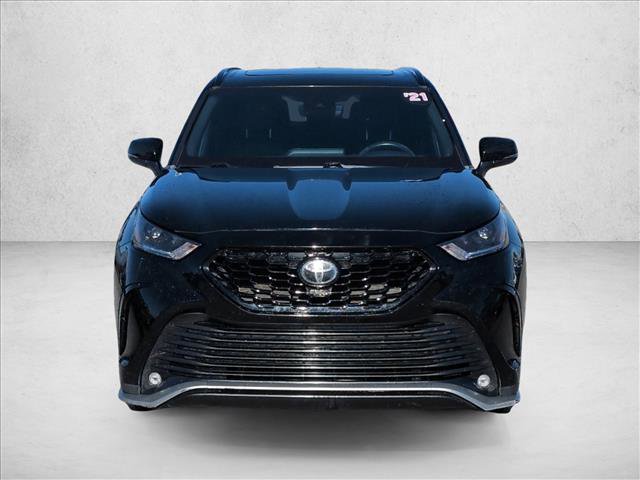 Used 2021 Toyota Highlander XSE image 2