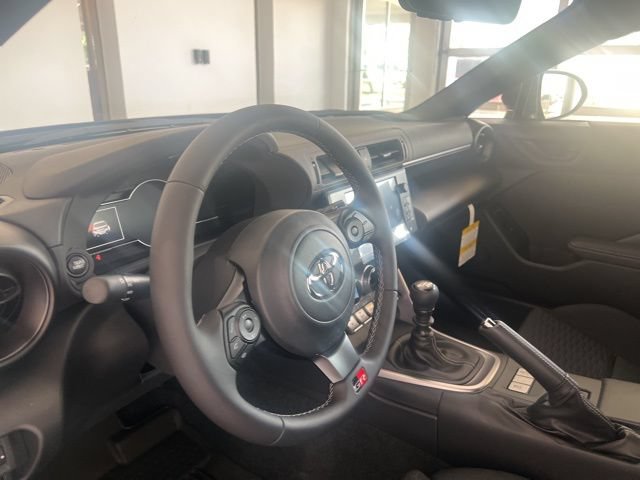 New 2025 Toyota GR86 RWD image 13