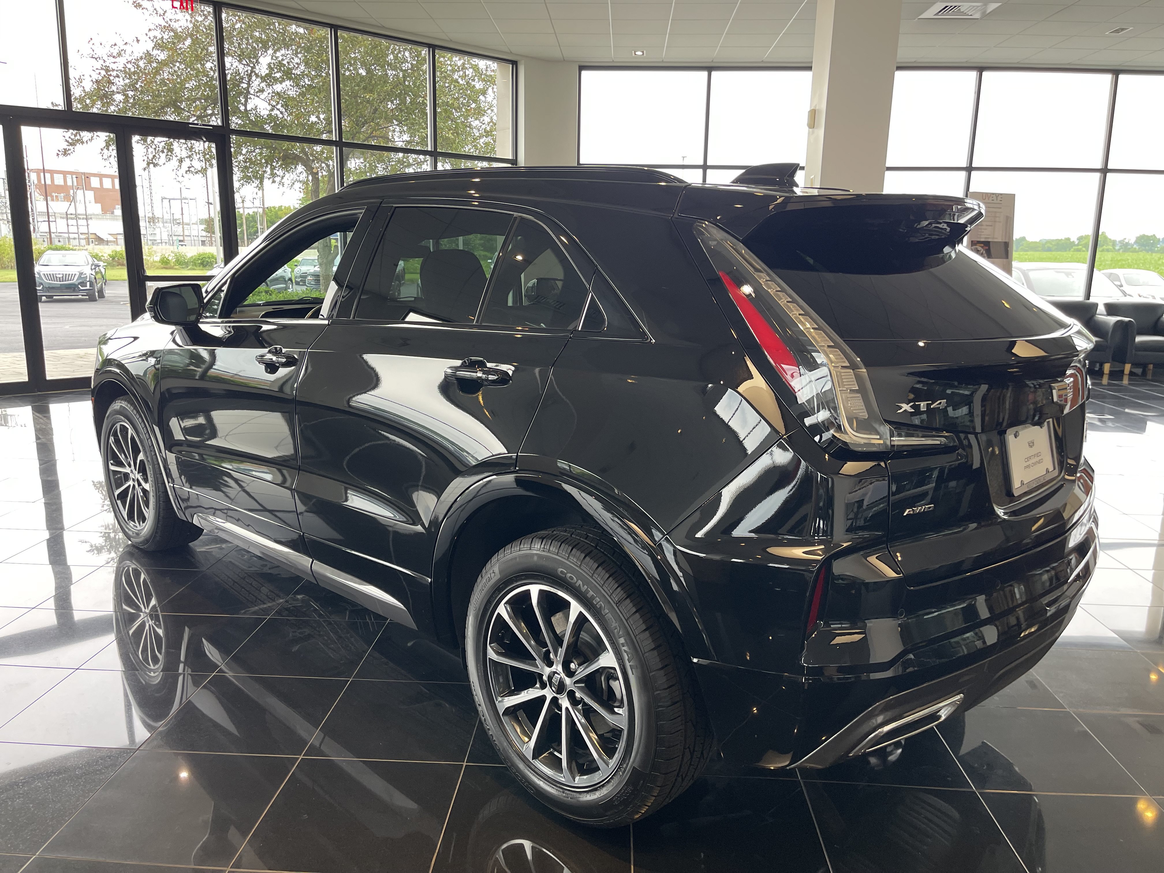 Certified 2024 Cadillac XT4 Sport AWD/4WD image 4