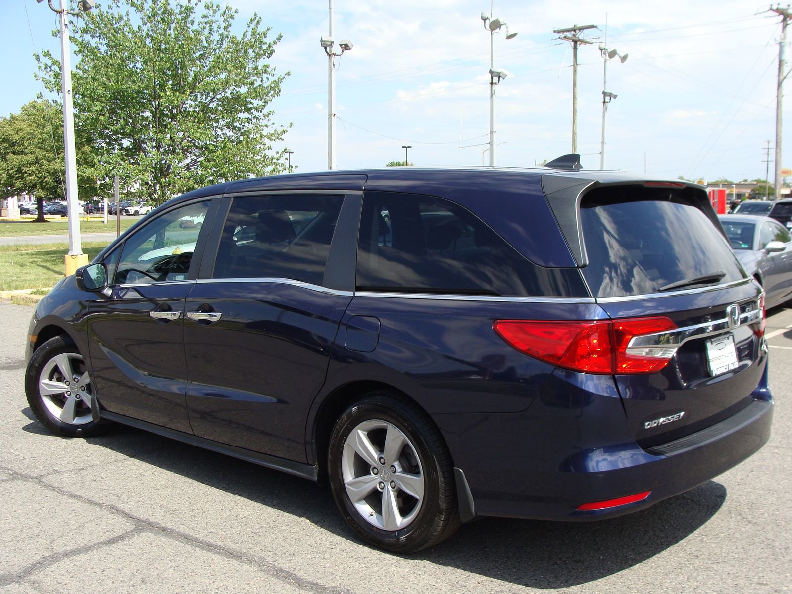 Used 2019 Honda Odyssey EX image 4