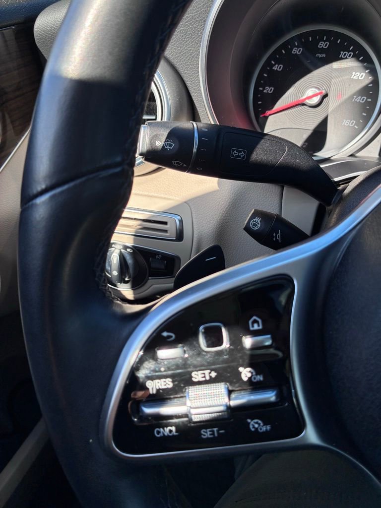 Used 2019 Mercedes-Benz C 300 4MATIC Sedan image 31