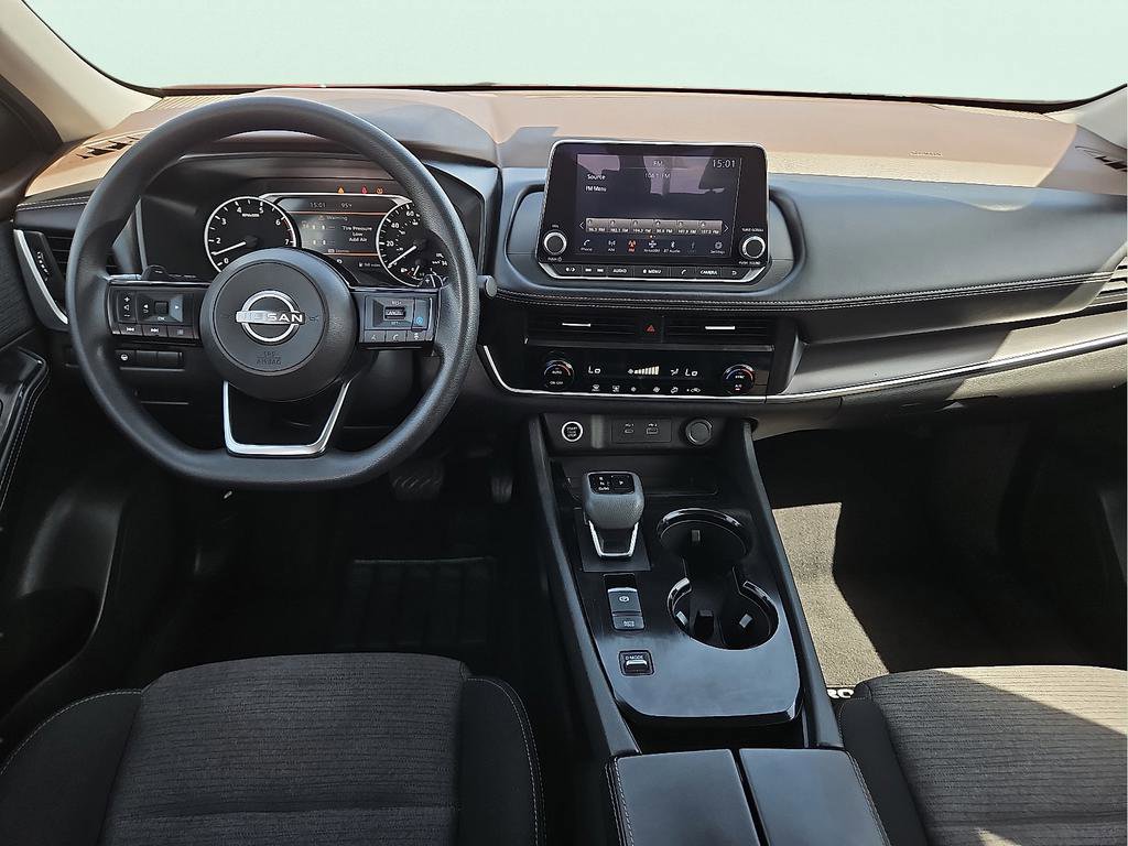 Used 2023 Nissan Rogue SV image 11