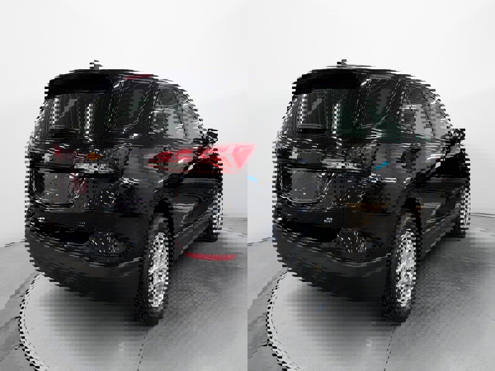 Used 2024 Chevrolet Equinox LS image 5