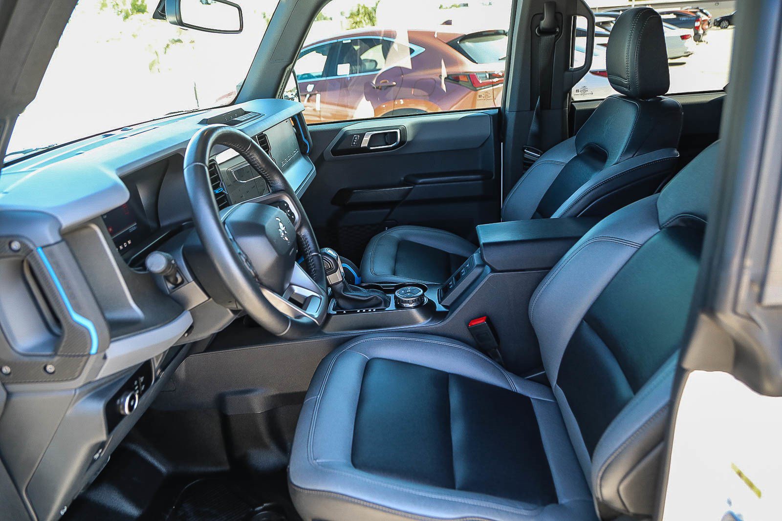 Used 2024 Ford Bronco Black Diamond AWD/4WD image 17