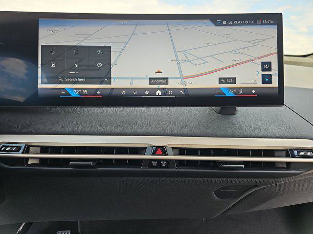 New 2026 BMW iX xDrive60 w/ Premium Package image 22