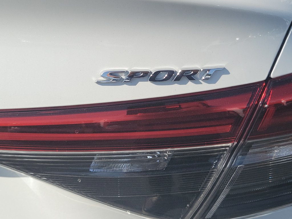Used 2023 Honda Civic Sport image 23