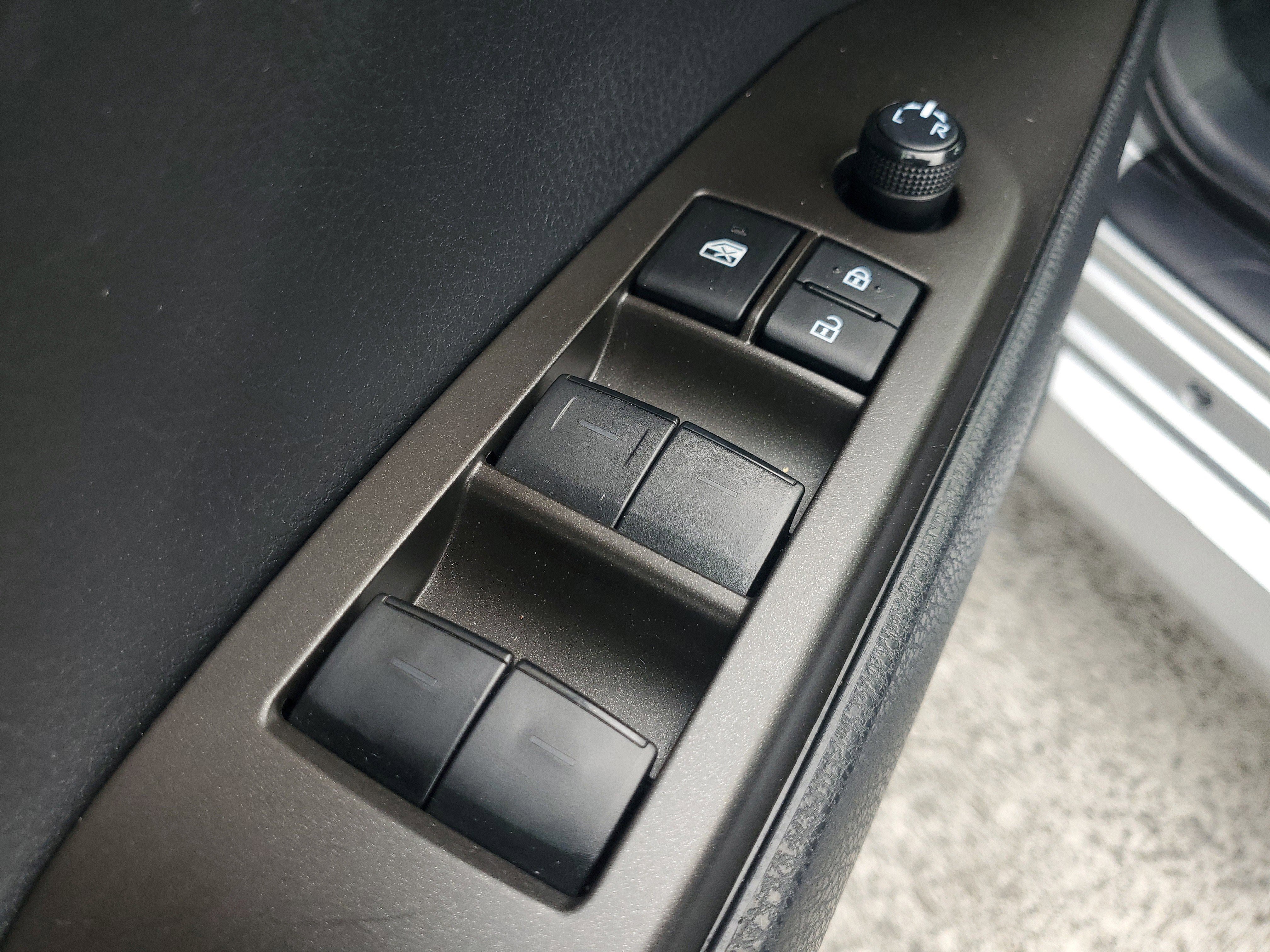 Used 2023 Toyota Camry LE FWD image 19