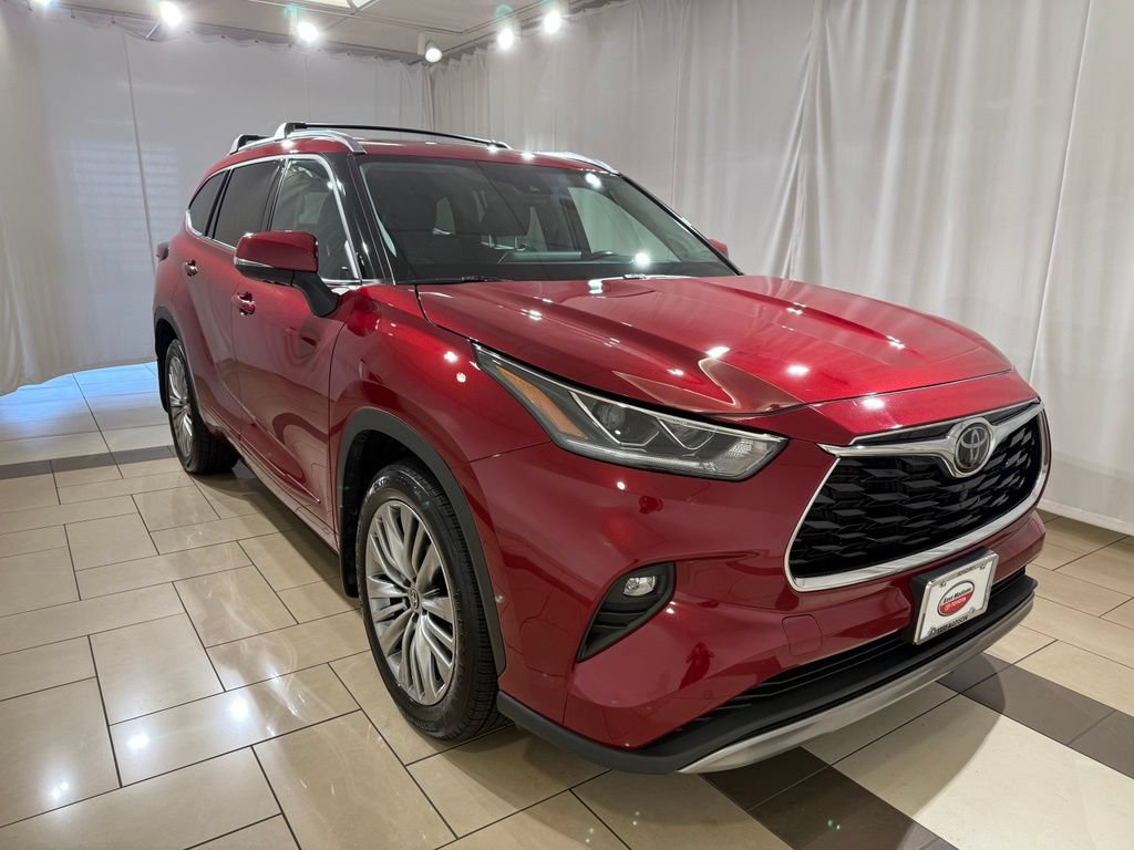 Used 2022 Toyota Highlander Platinum AWD/4WD image 7