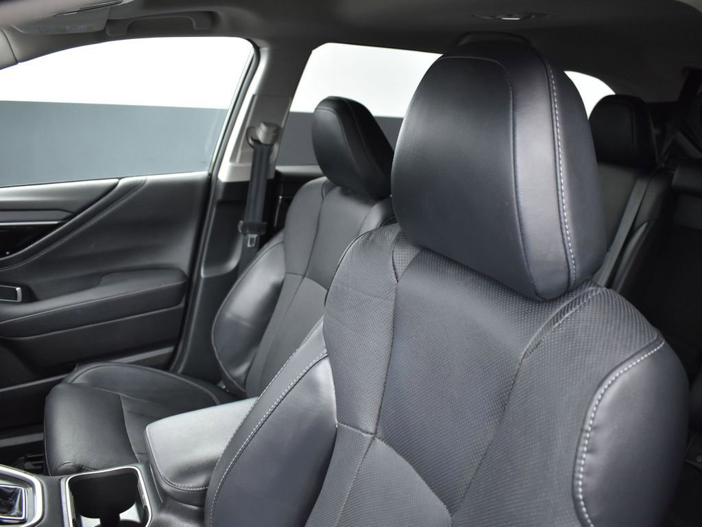 Used 2023 Subaru Outback Limited image 14