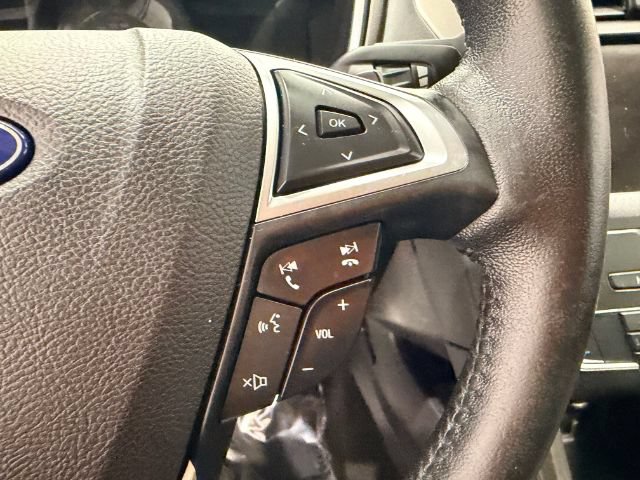 Used 2019 Ford Fusion SE FWD image 17