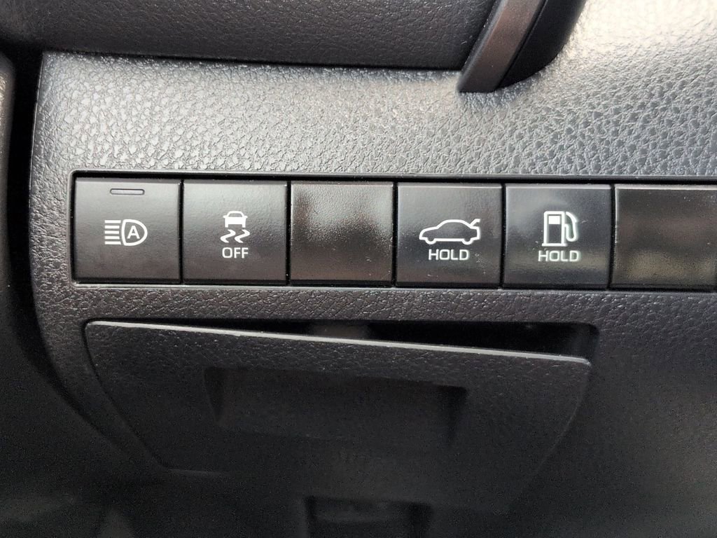 Used 2024 Toyota Camry LE image 22