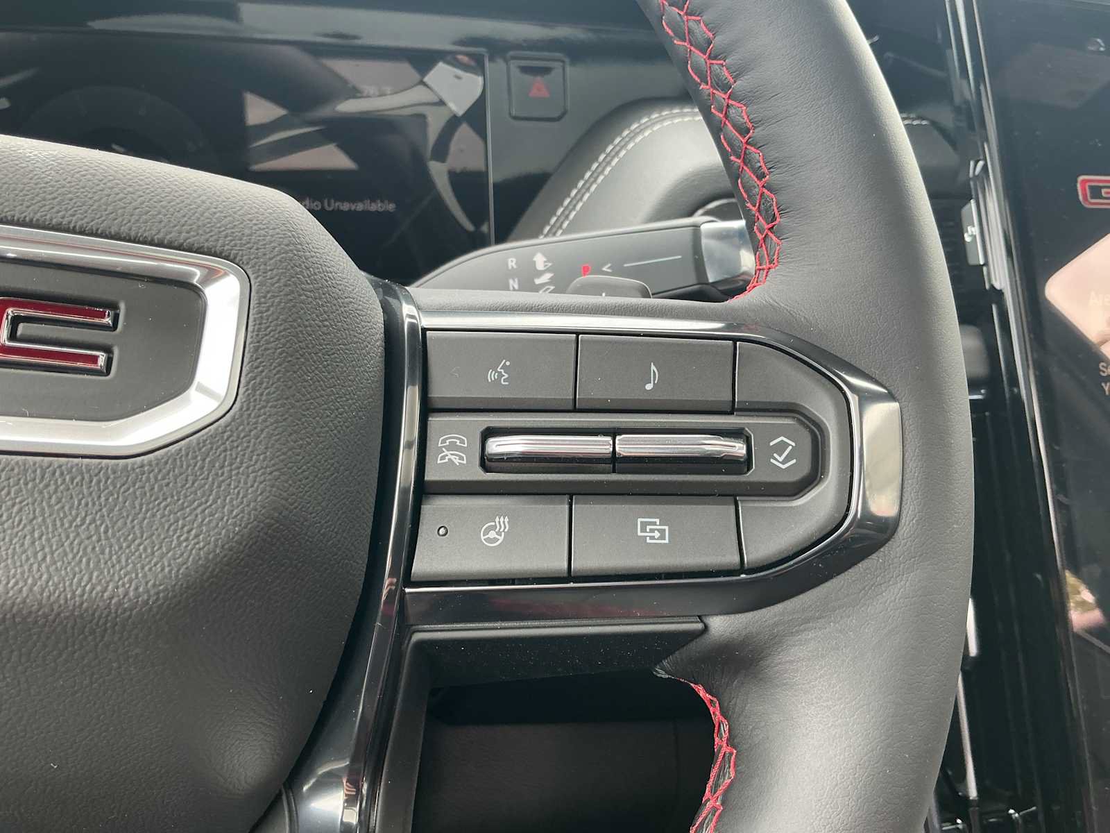 New 2026 GMC Yukon XL AT4 Ultimate AWD/4WD image 11