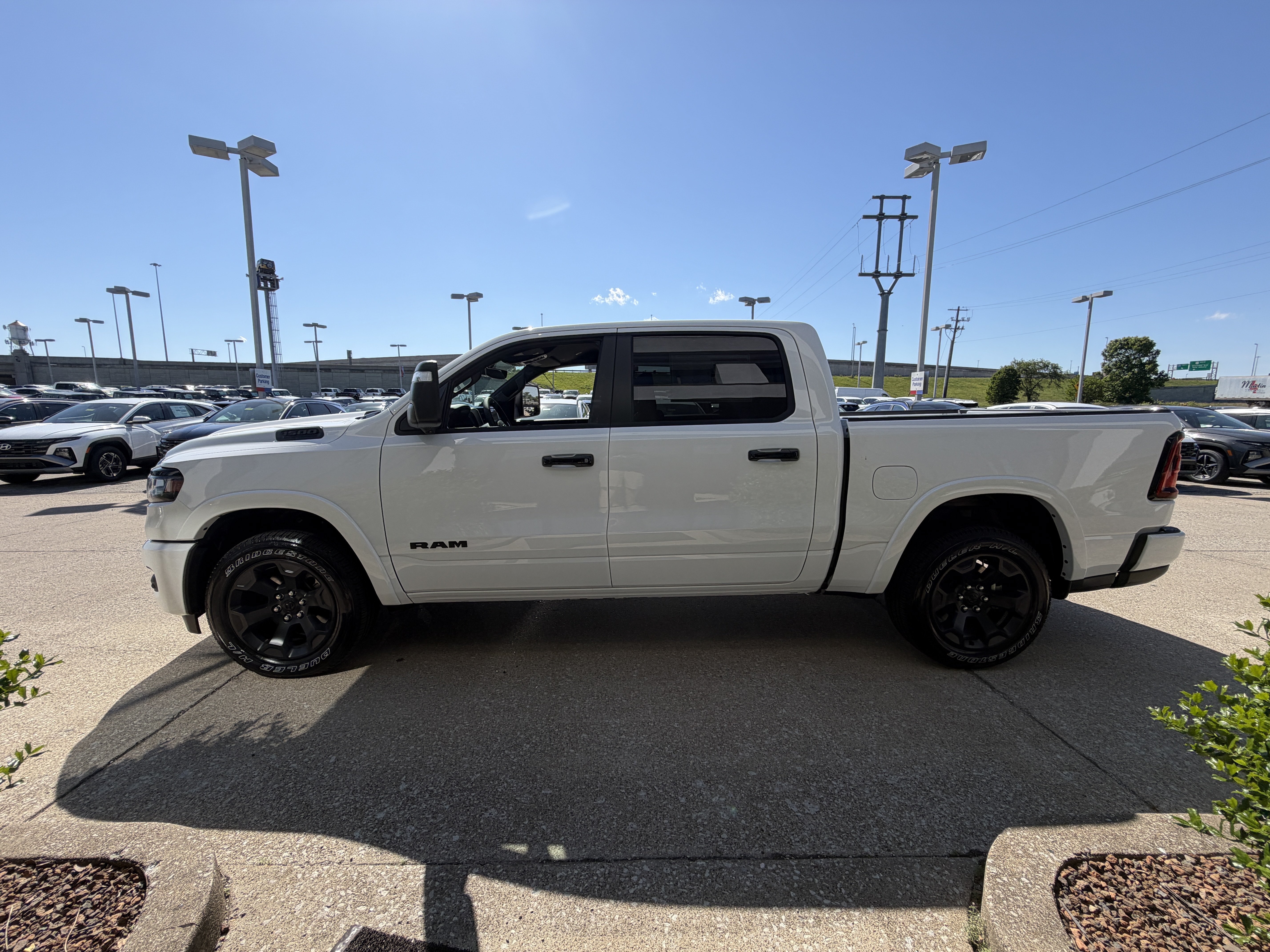 New 2026 RAM 1500 Big Horn AWD/4WD image 13