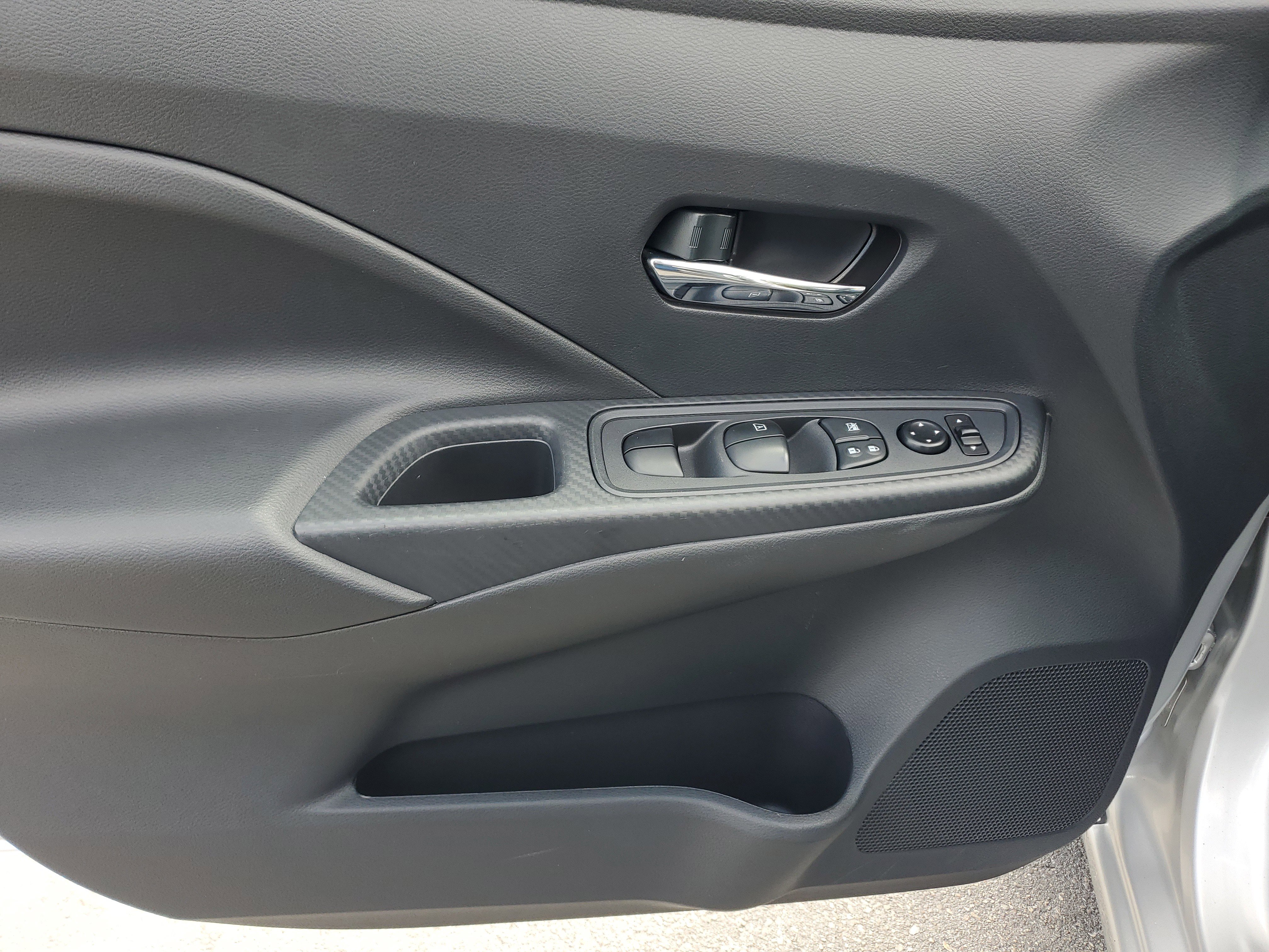 Certified 2025 Nissan Versa SV w/ Trunk Package image 24