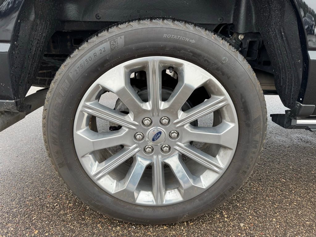 Used 2022 Ford F150 Limited image 3