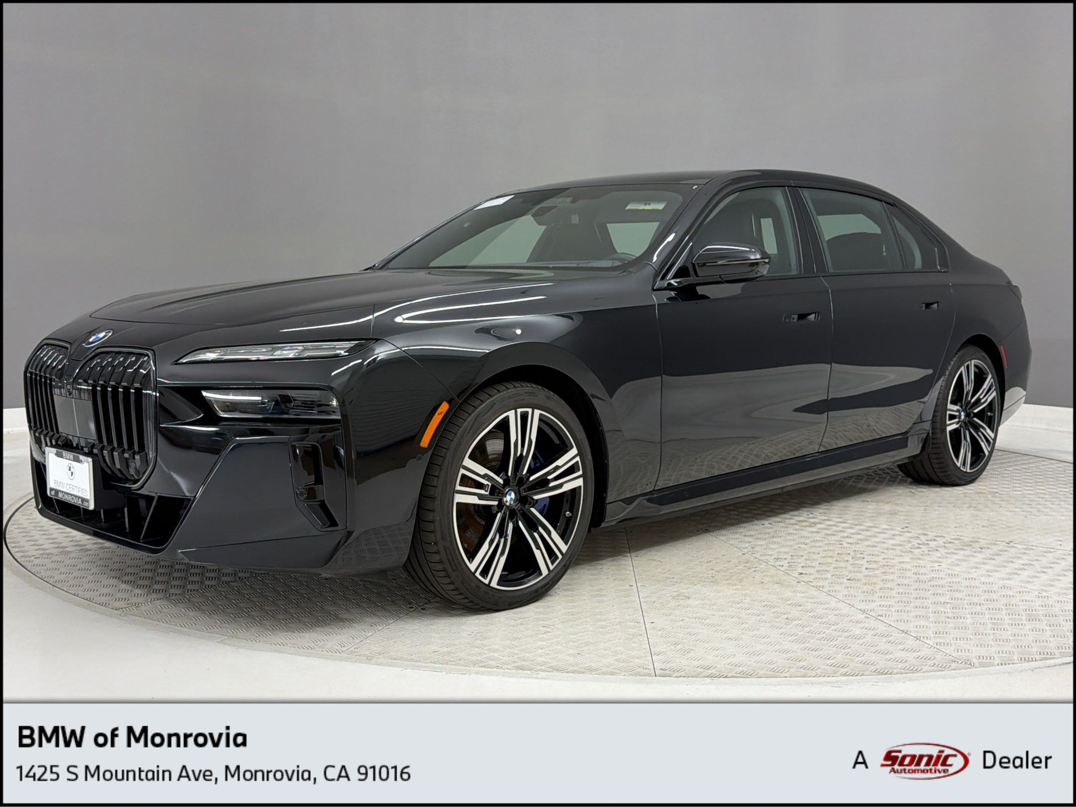 Used 2025 BMW i7 xDrive60 w/ Executive Package AWD/4WD image 1