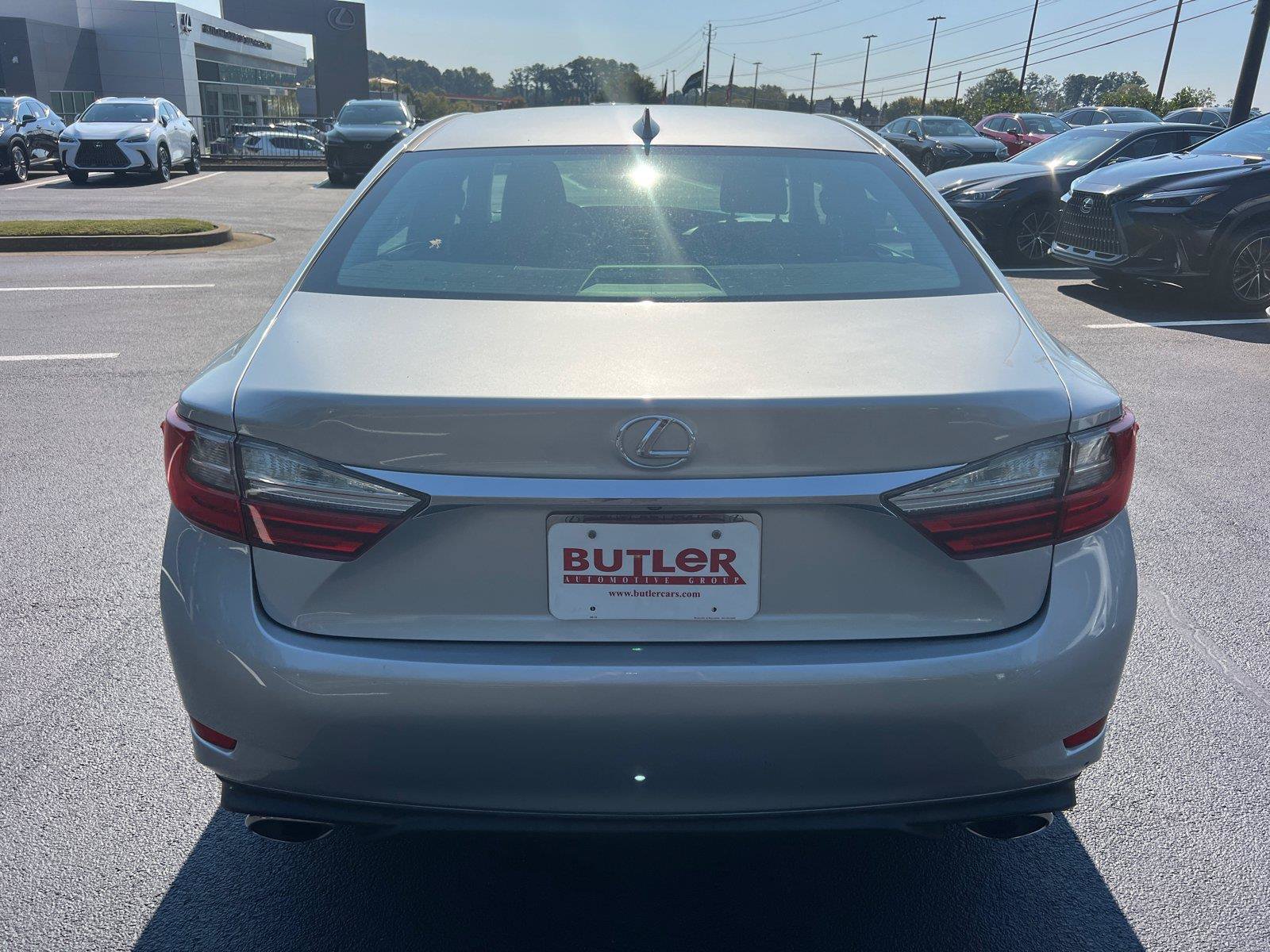 Used 2016 Lexus ES 350 w/ Accessory Package FWD image 6