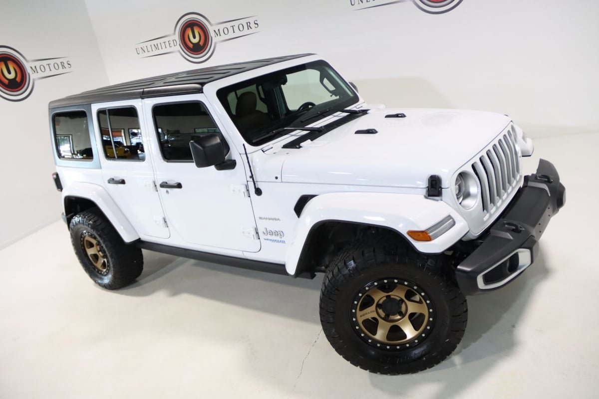 Used 2021 Jeep Wrangler Unlimited Sahara w/ Dual Top Group AWD/4WD image 80