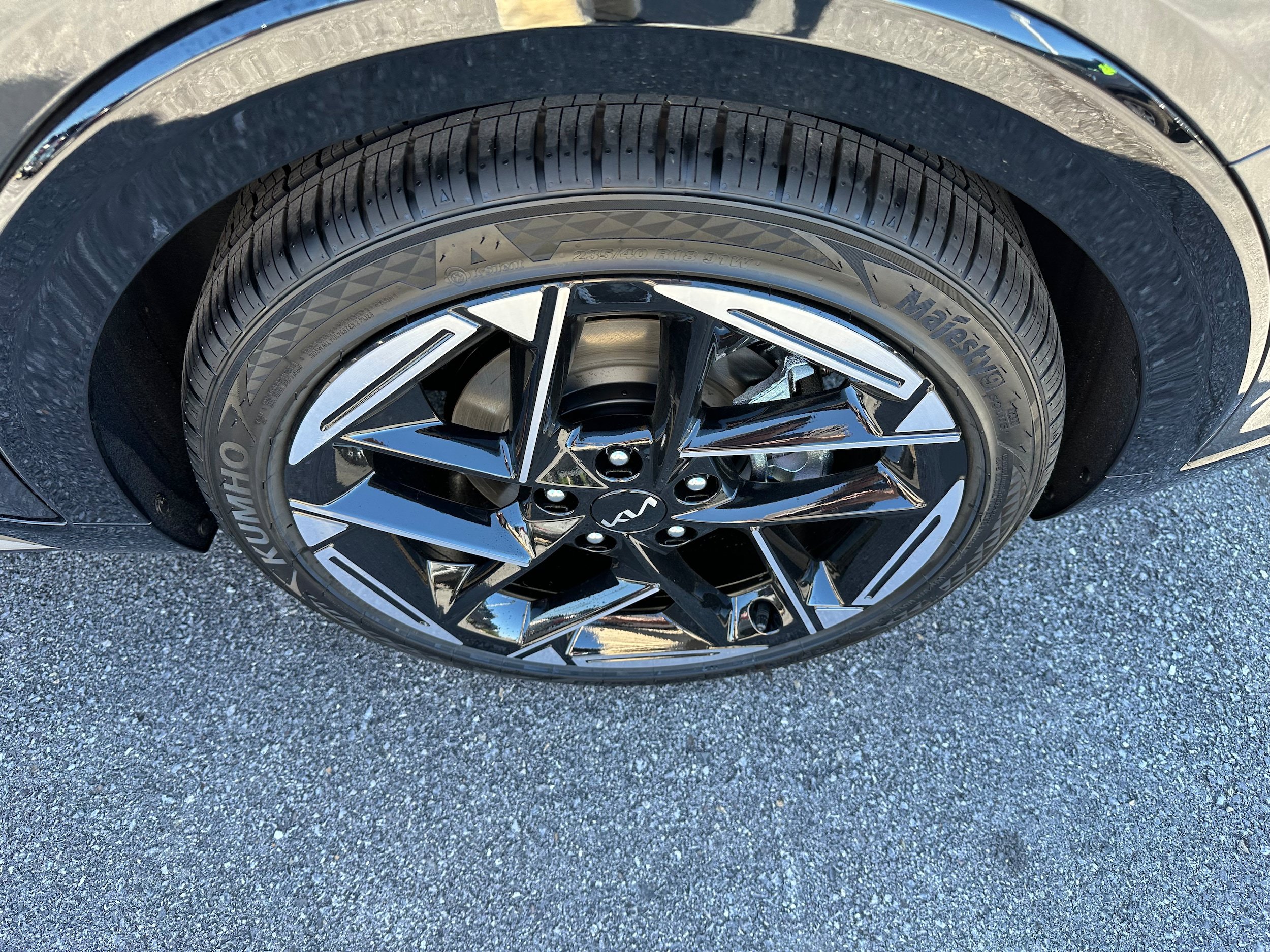 New 2026 Kia K4 GT-Line w/ GT-Line Premium Package FWD image 9