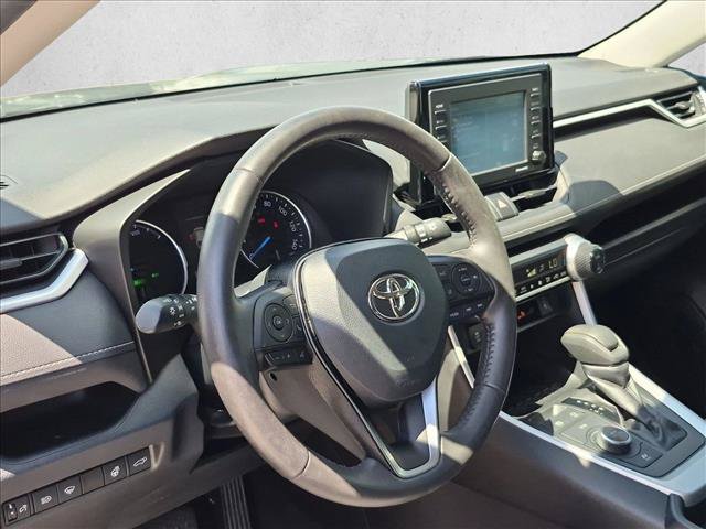 Used 2020 Toyota RAV4 XLE w/ Convenience Package AWD/4WD image 2