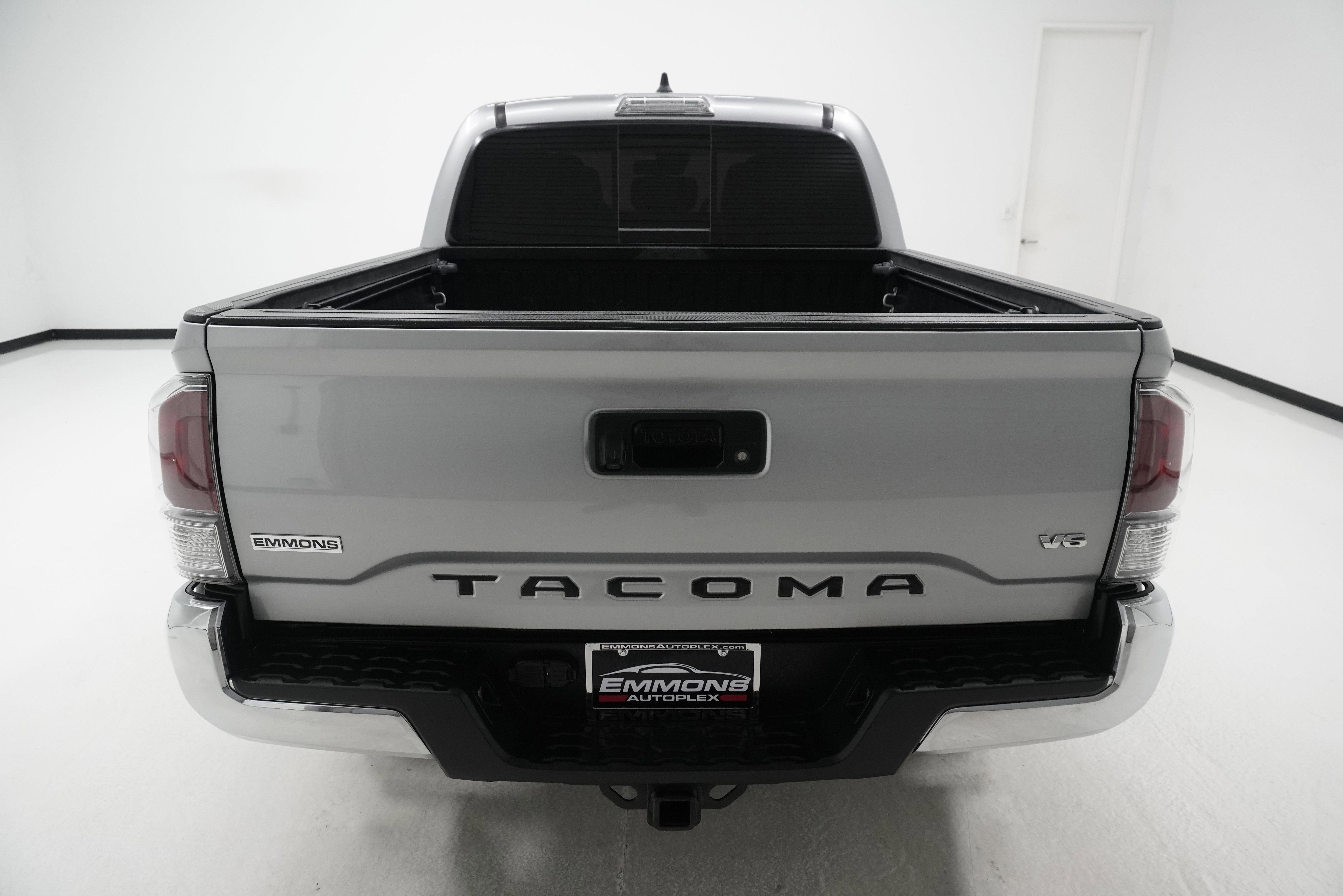 Used 2021 Toyota Tacoma TRD Off-Road image 5