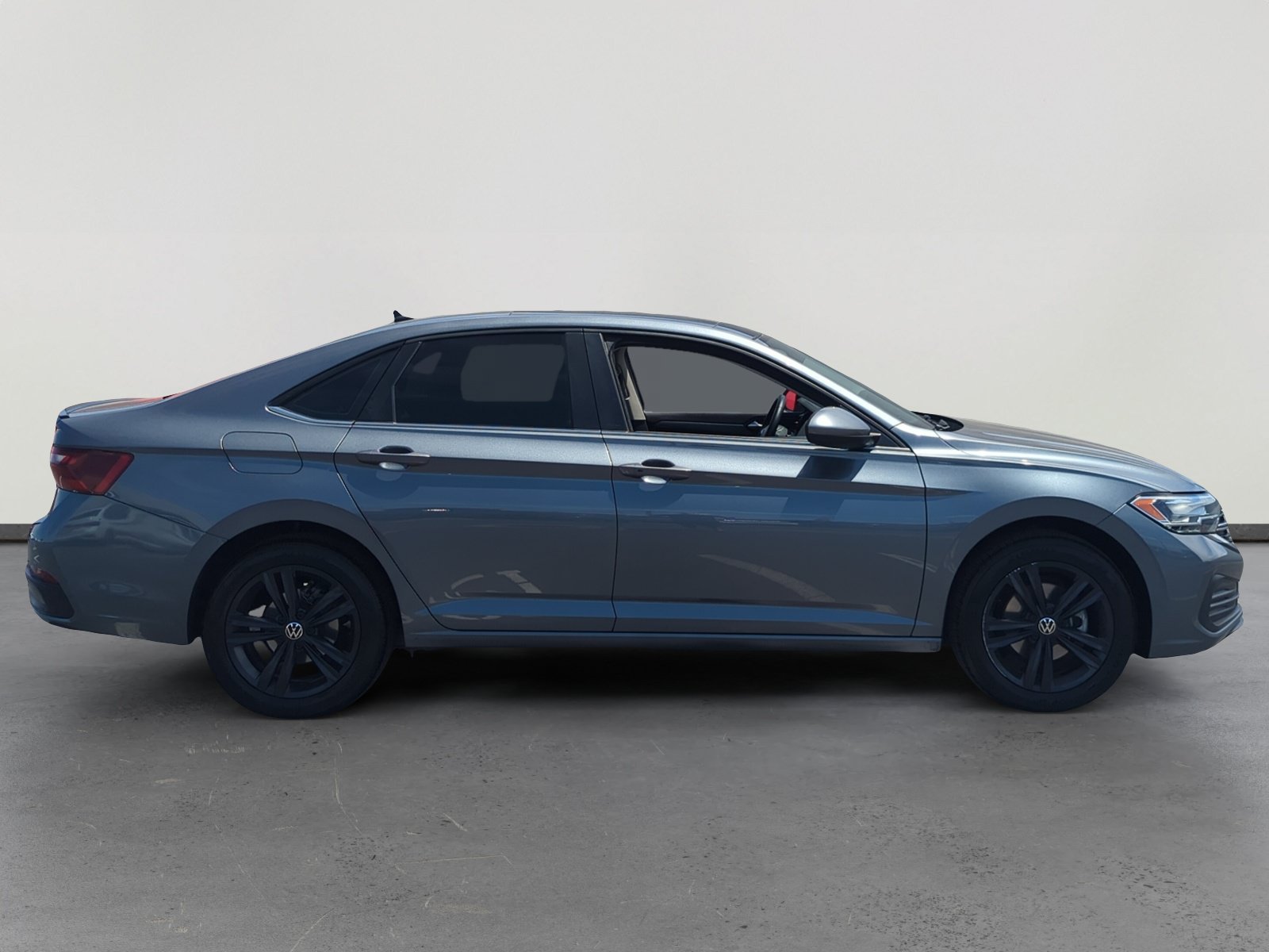 Certified 2023 Volkswagen Jetta SE w/ Panoramic Sunroof Package FWD image 6