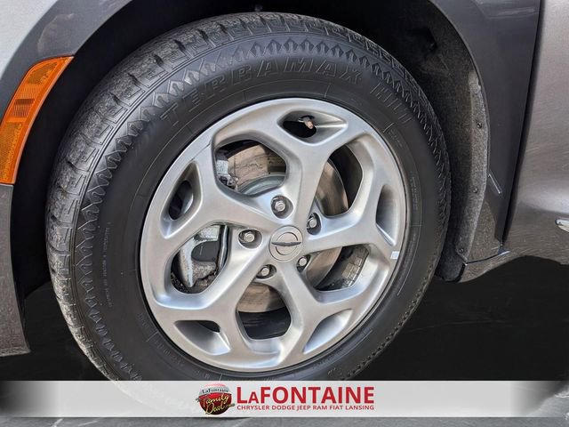 Certified 2023 Chrysler Pacifica Limited image 34