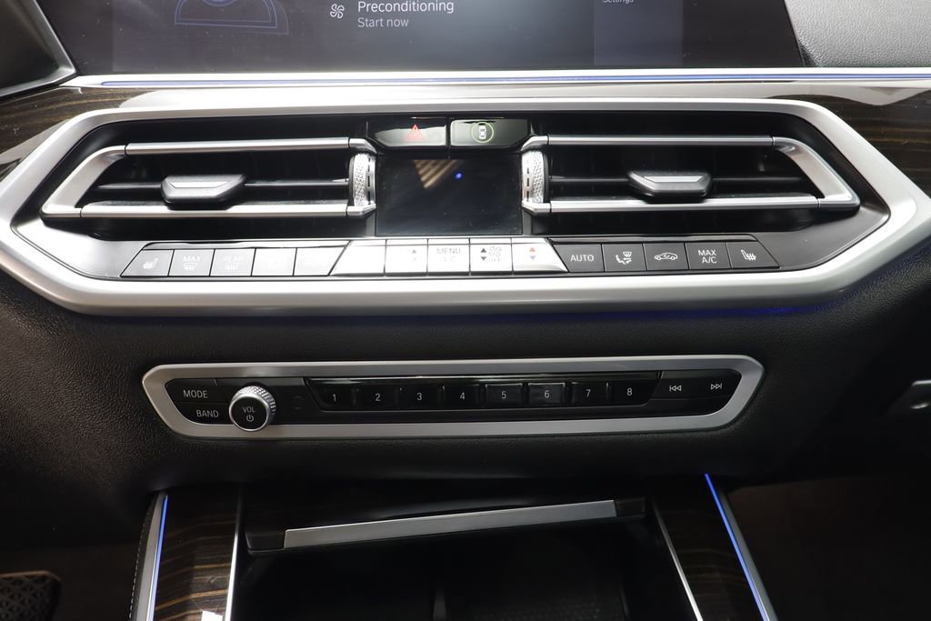 Used 2021 BMW X5 xDrive45e w/ Premium Package image 13