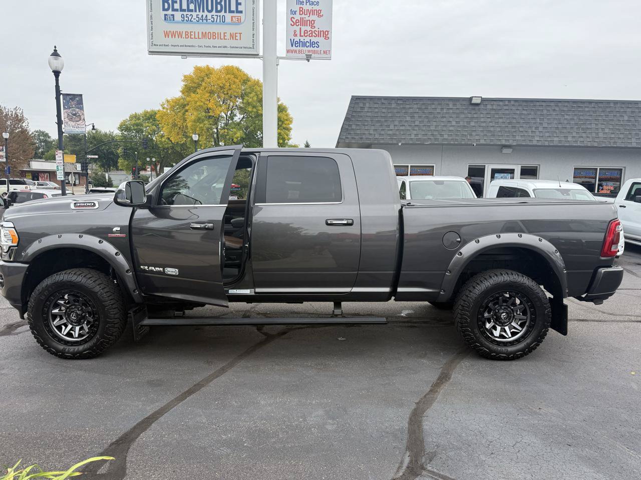 Used 2022 RAM 3500 Limited AWD/4WD image 5