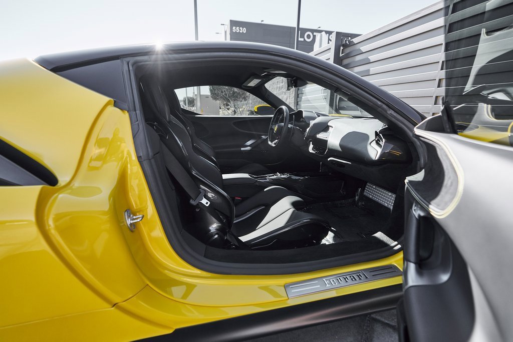 Used 2022 Ferrari SF90 Stradale image 31