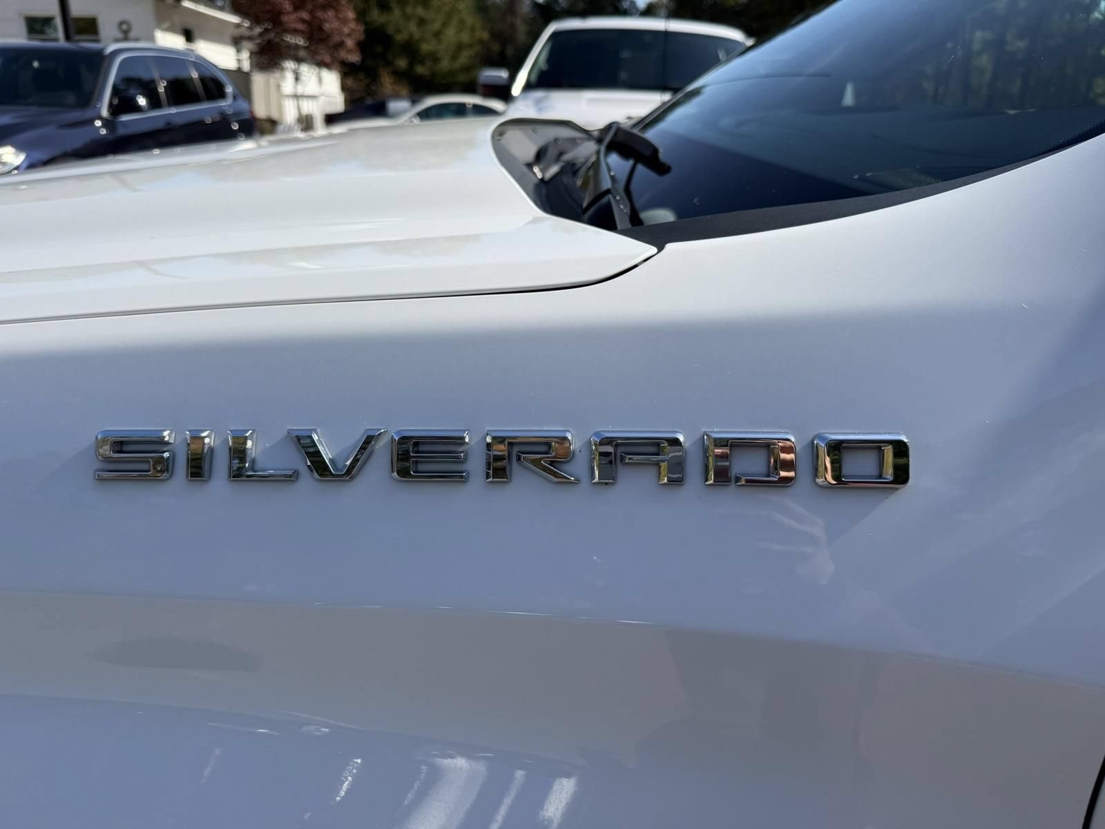 Used 2021 Chevrolet Silverado 1500 LT AWD/4WD image 16