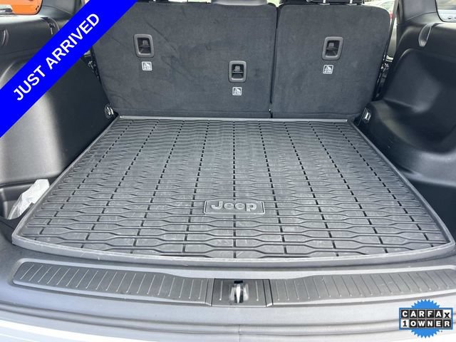 Used 2025 Jeep Grand Cherokee Limited w/ Luxury Tech Group II AWD/4WD image 12