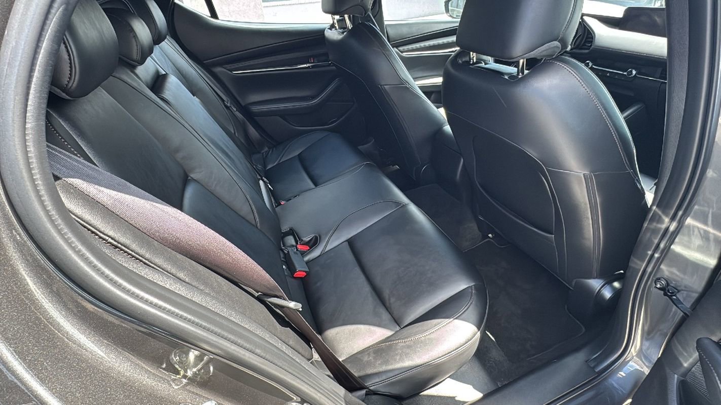 Used 2019 MAZDA MAZDA3 AWD Hatchback w/ Preferred Pkg image 16