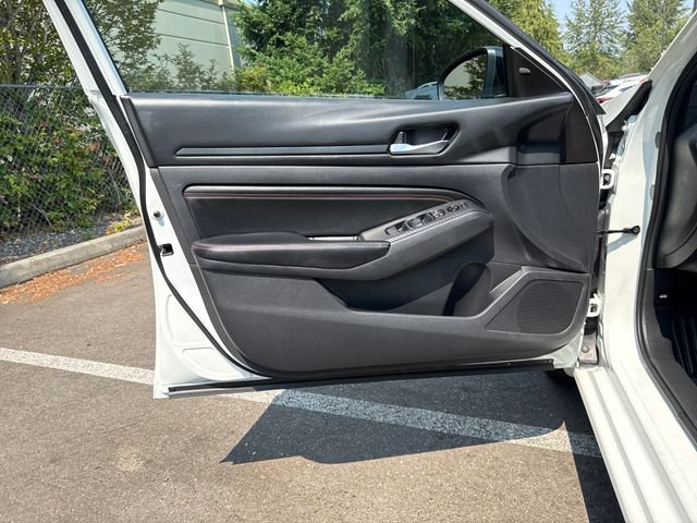 Used 2022 Nissan Altima 2.5 SR AWD/4WD image 15