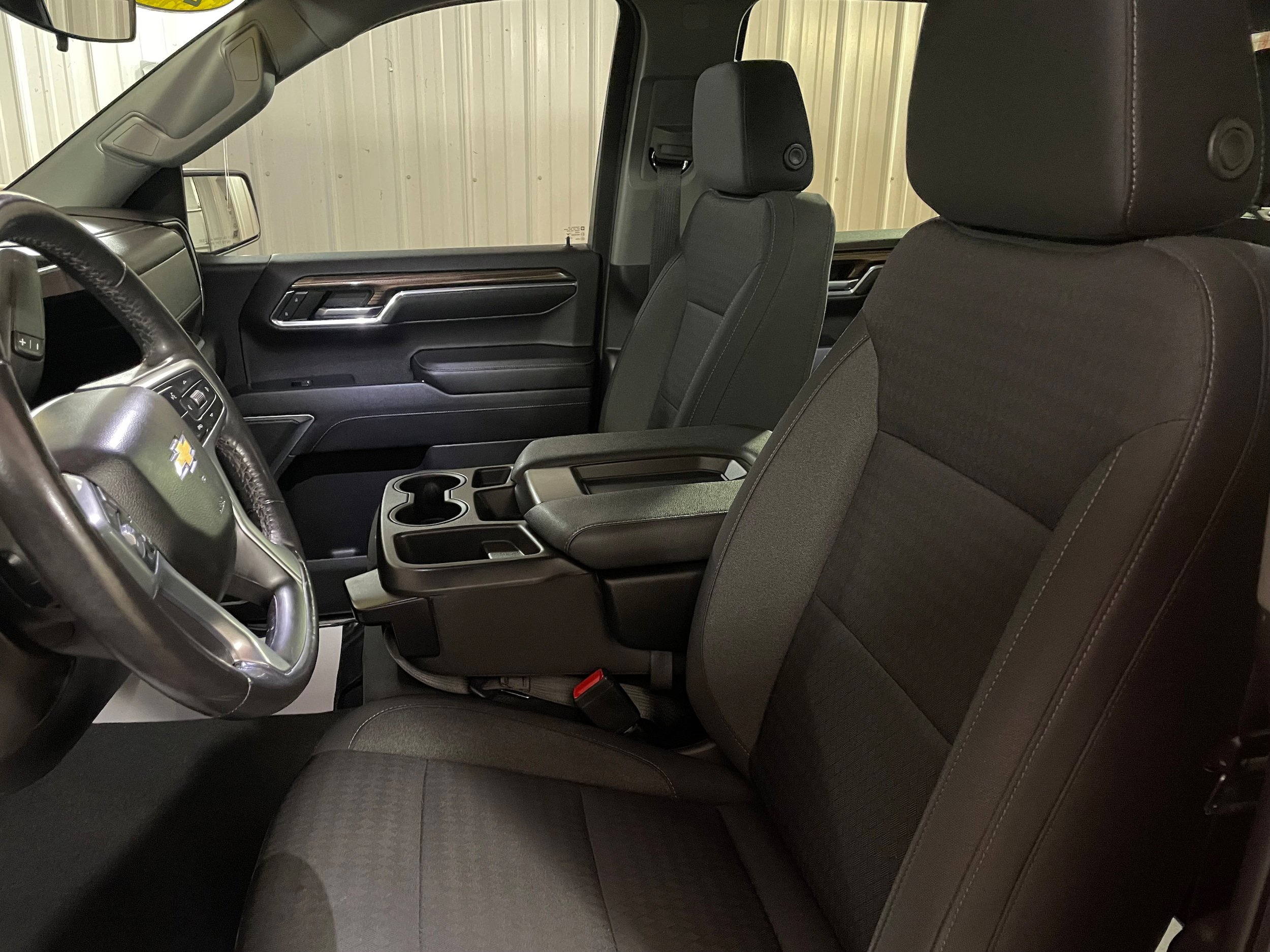 Used 2022 Chevrolet Silverado 1500 LT image 14