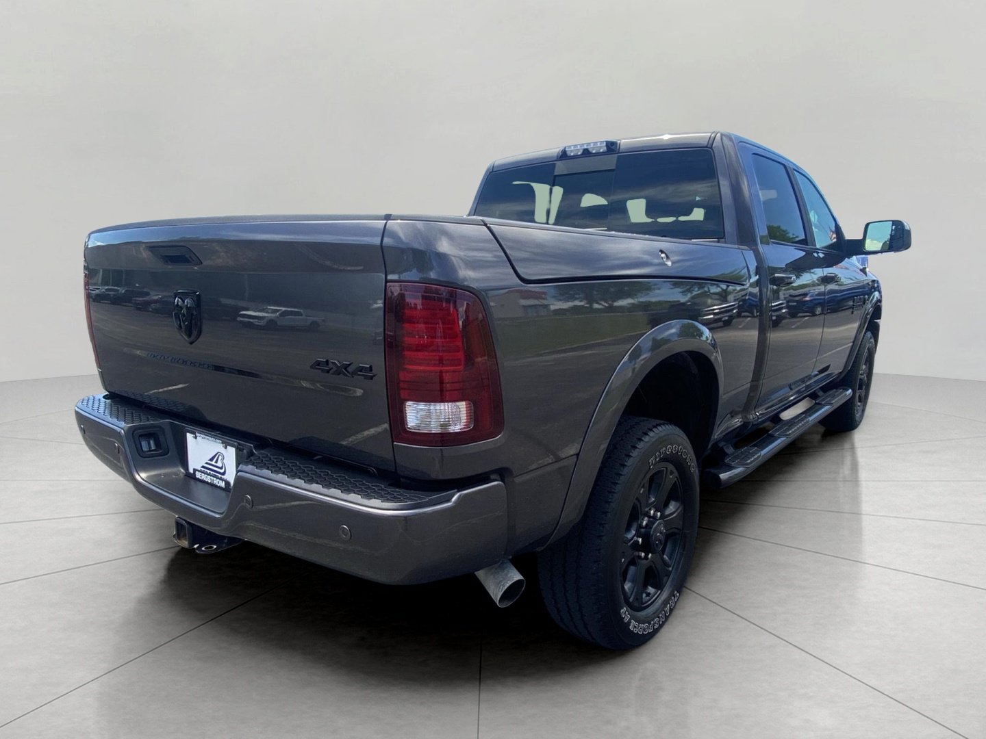 Used 2018 RAM 2500 Laramie w/ Sport Appearance Group AWD/4WD image 11