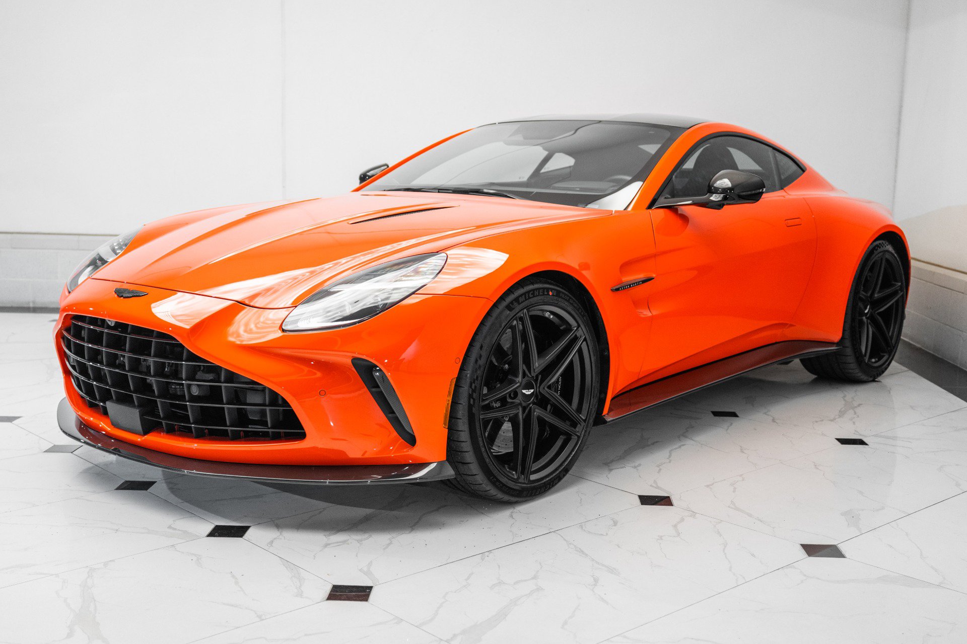 Used 2025 Aston Martin V8 Vantage Coupe image 42