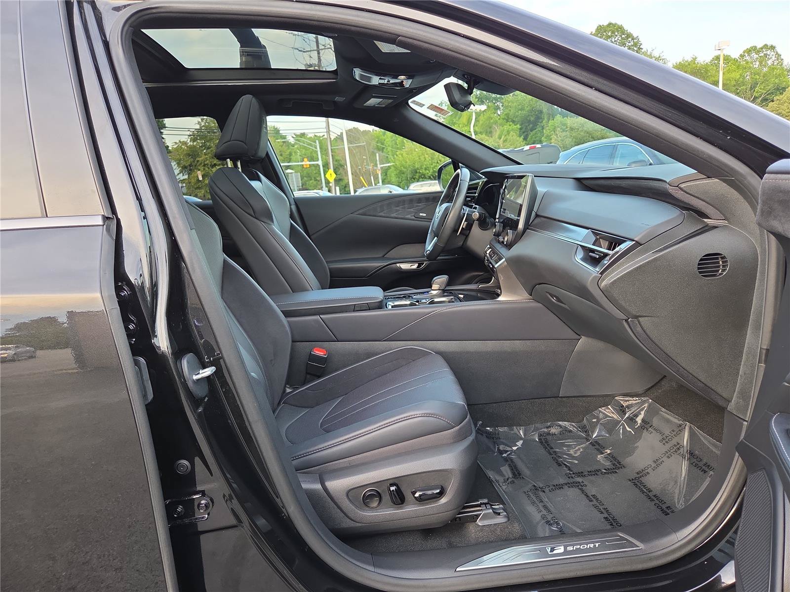 Used 2024 Lexus RX 500h F Sport w/ Convenience Package AWD/4WD image 25